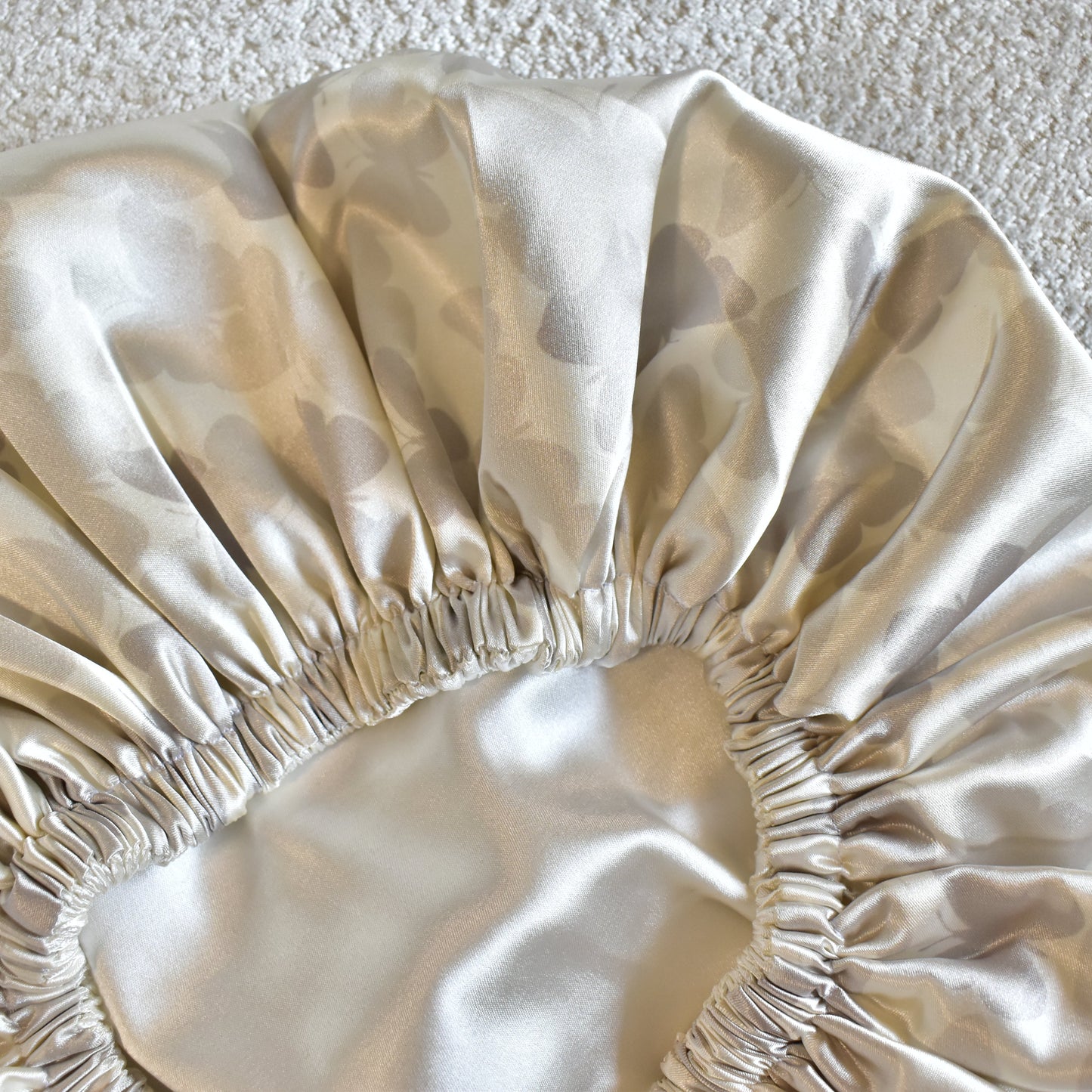 Gorro de satín