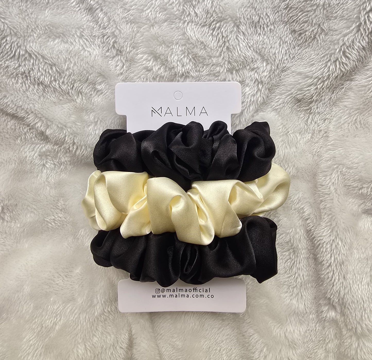 Scrunchies de satín grandes x3