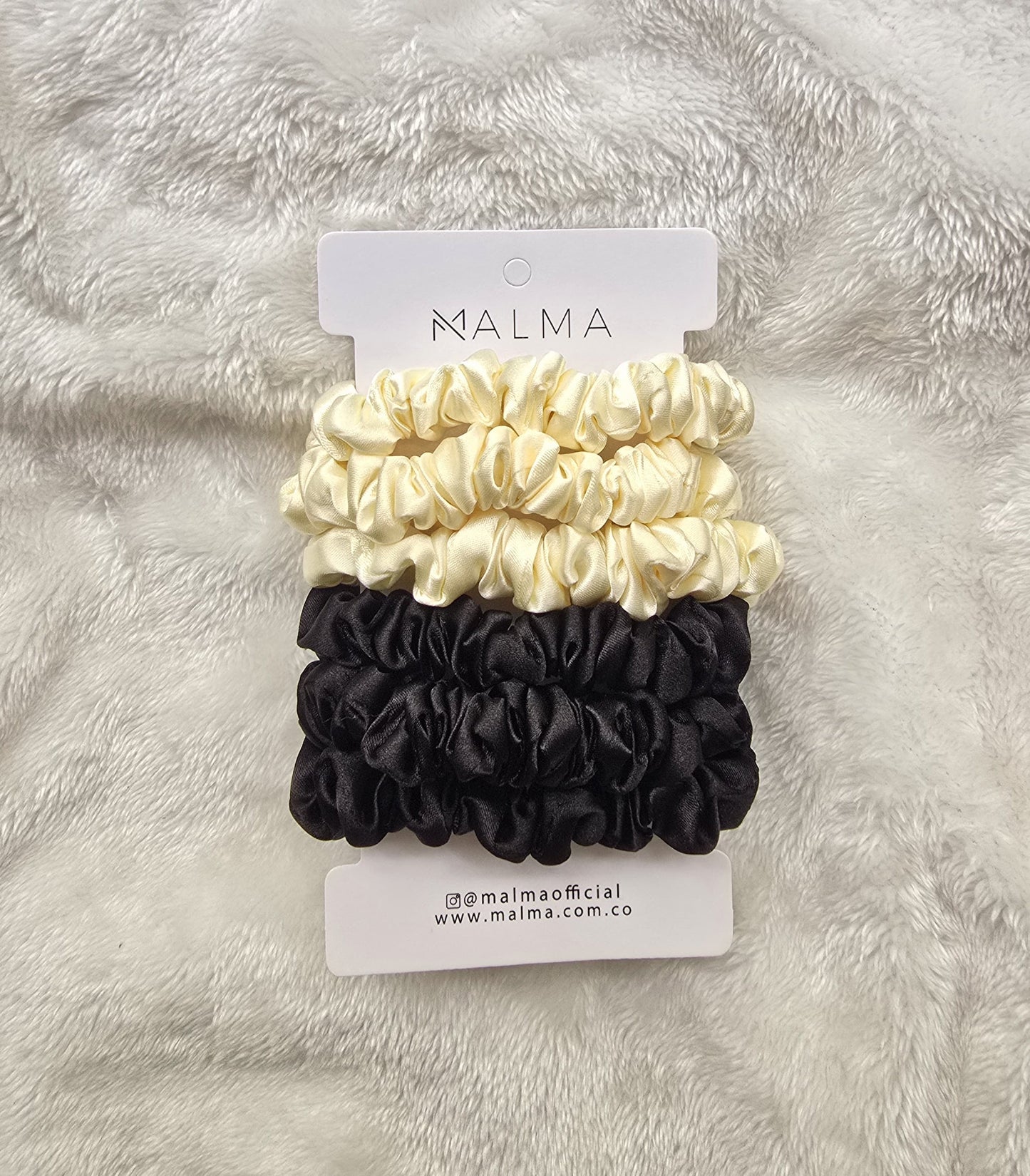 Scrunchies de satín minis x6