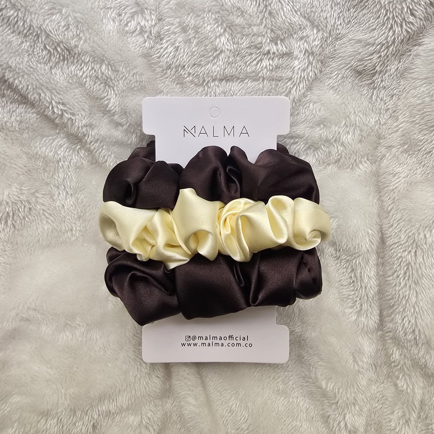 Scrunchies de satín grandes x3