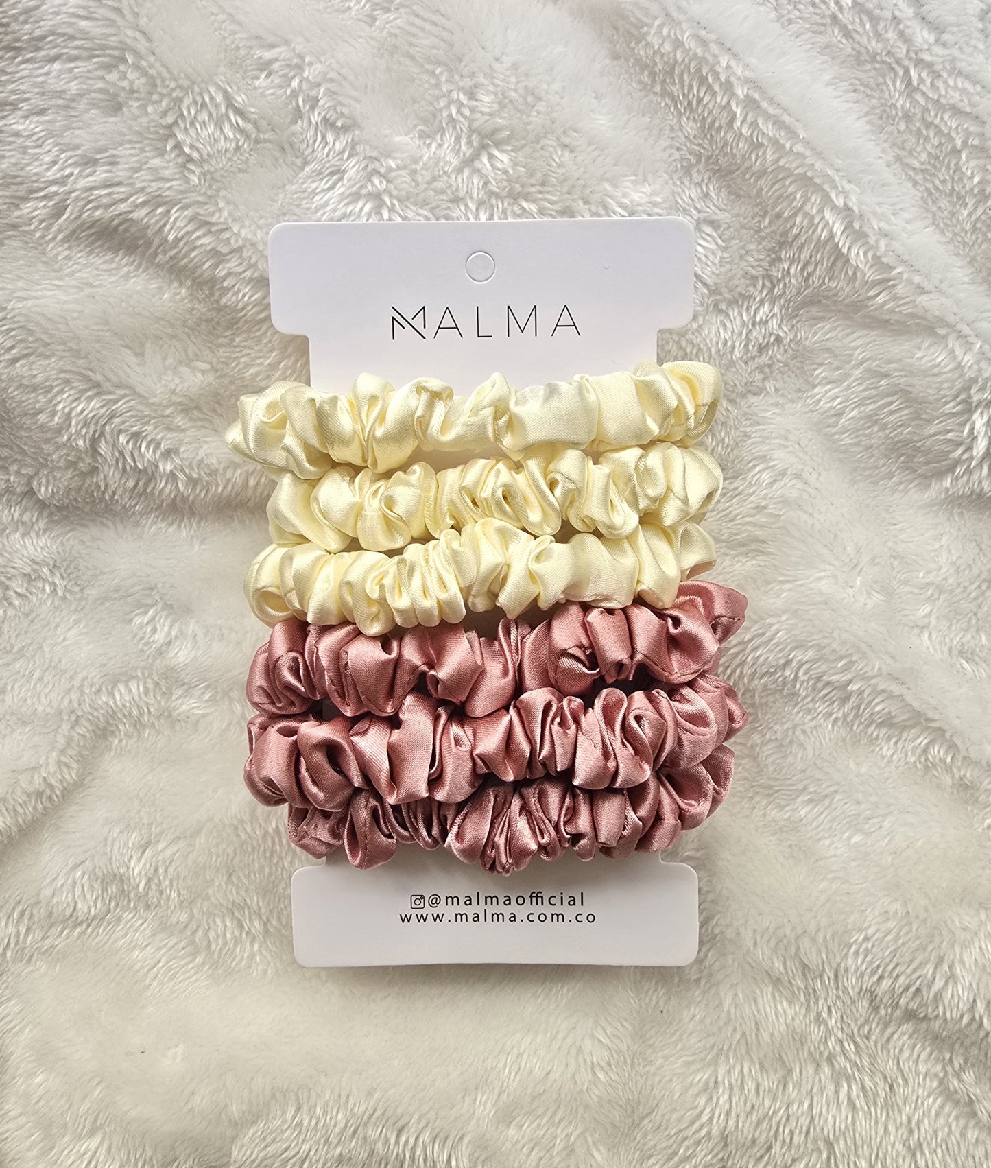 Scrunchies de satín minis x6